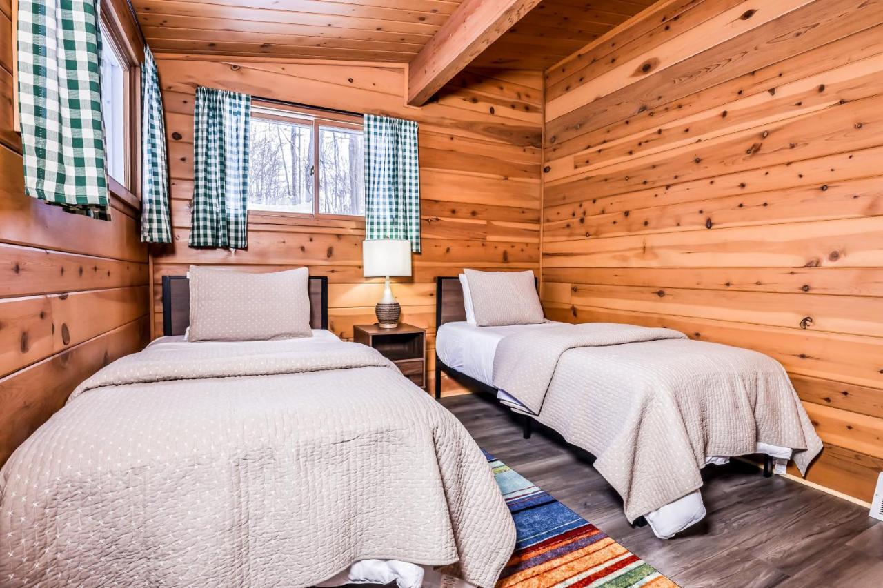 Behnkes Bungalow Manitowish Waters エクステリア 写真