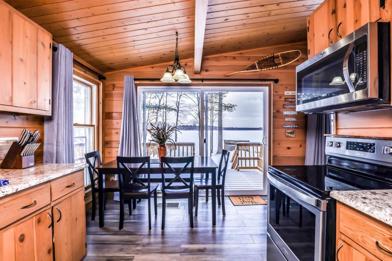 Behnkes Bungalow Manitowish Waters エクステリア 写真